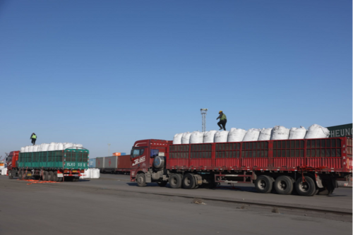 Улаанбаатар луу хоногт 2200-4400 тонн хагас коксон түлшийг тээвэрлэж байна